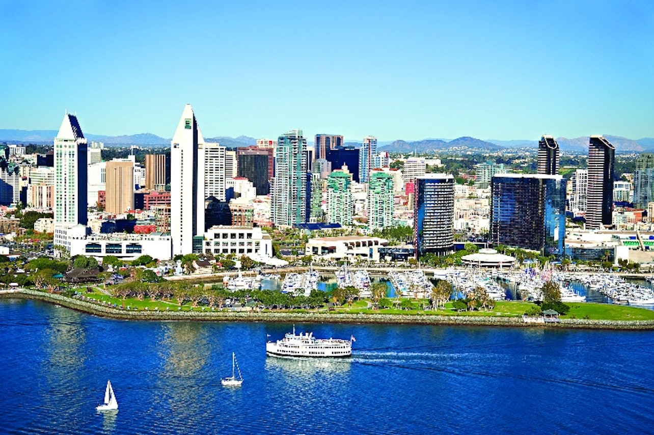 San Diego: Champagne Brunch Cruise  with Dessert Buffet + Live Guide - Accommodations in San Diego
