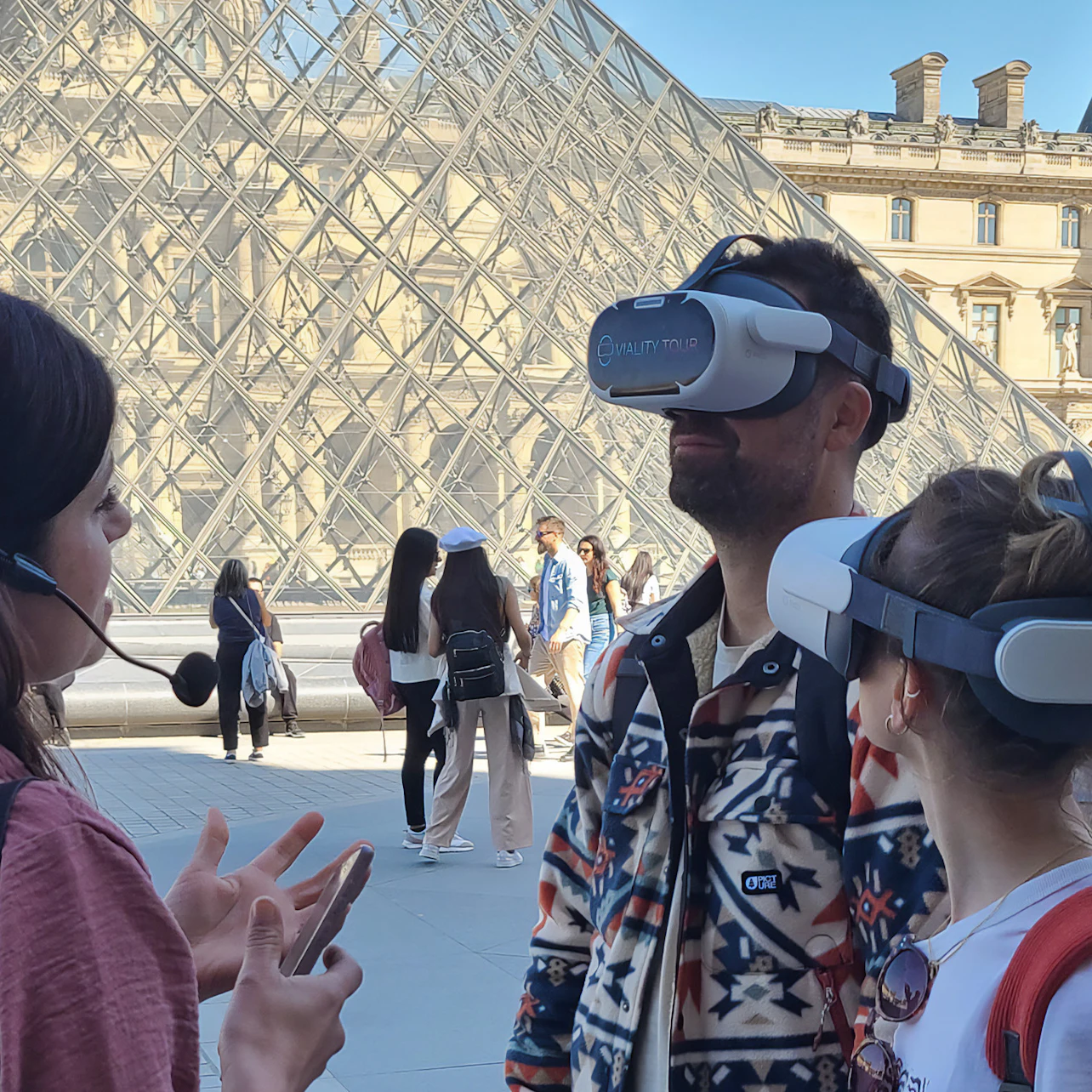 Paris: Outside the Louvre Immersive VR Tour