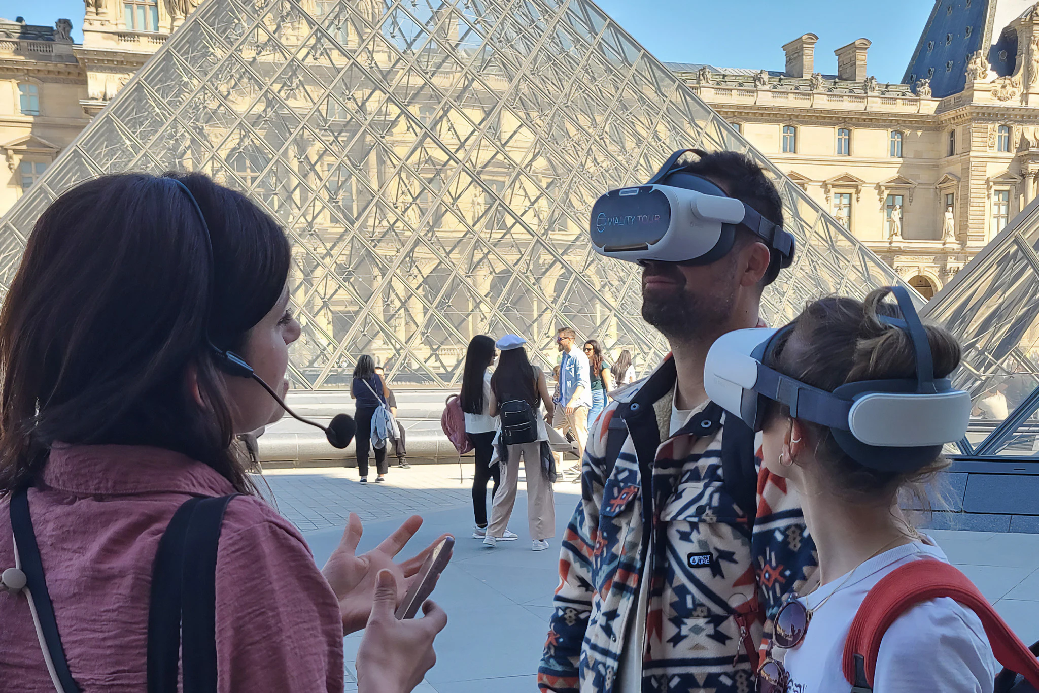 Paris : L'extérieur du Louvre : visite virtuelle immersive