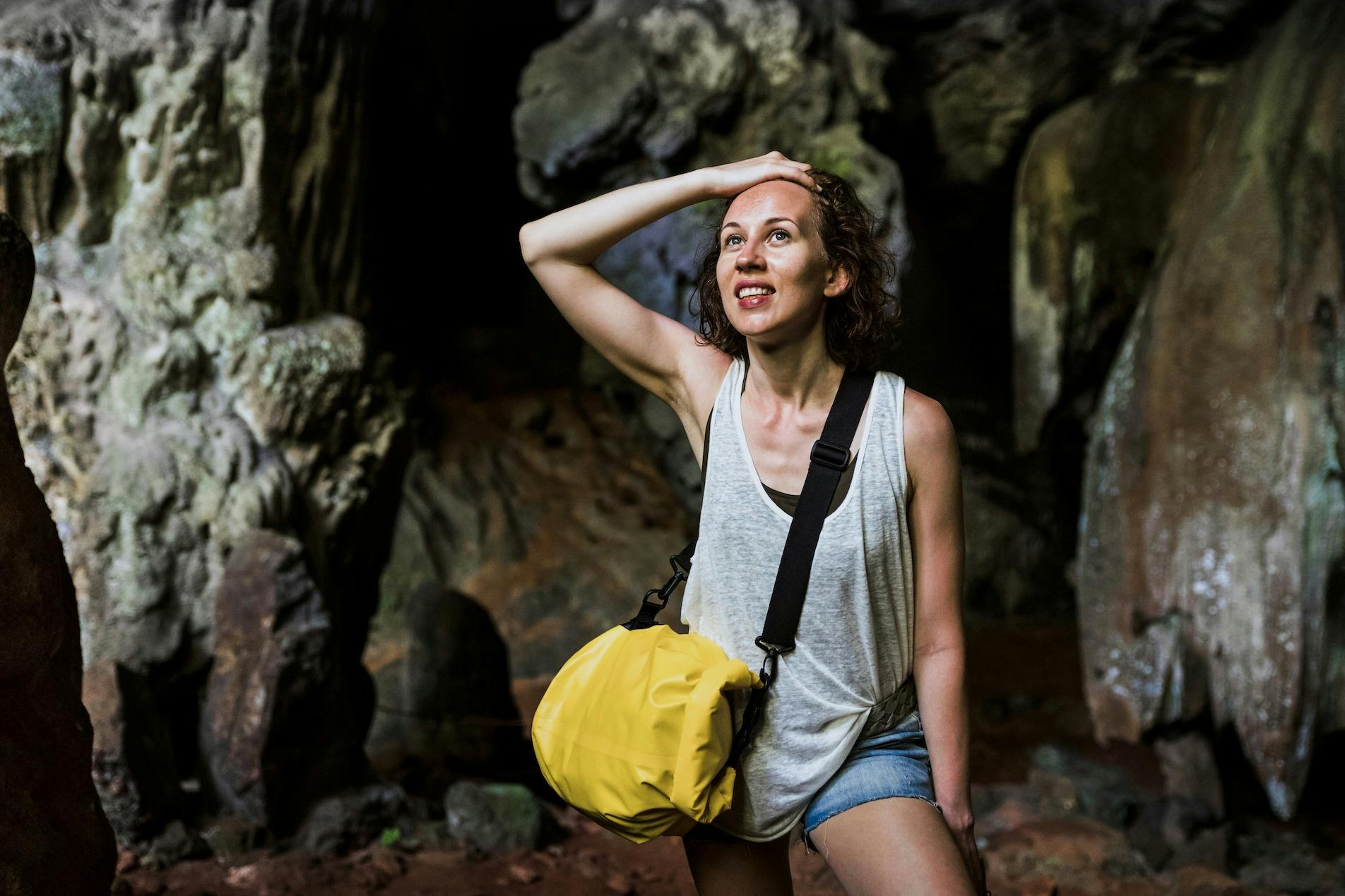 Visit Diamond Cave during the private longtail tour
