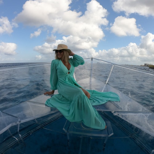 Cozumel: Excursión en barco de cristal, bebidas y snorkel