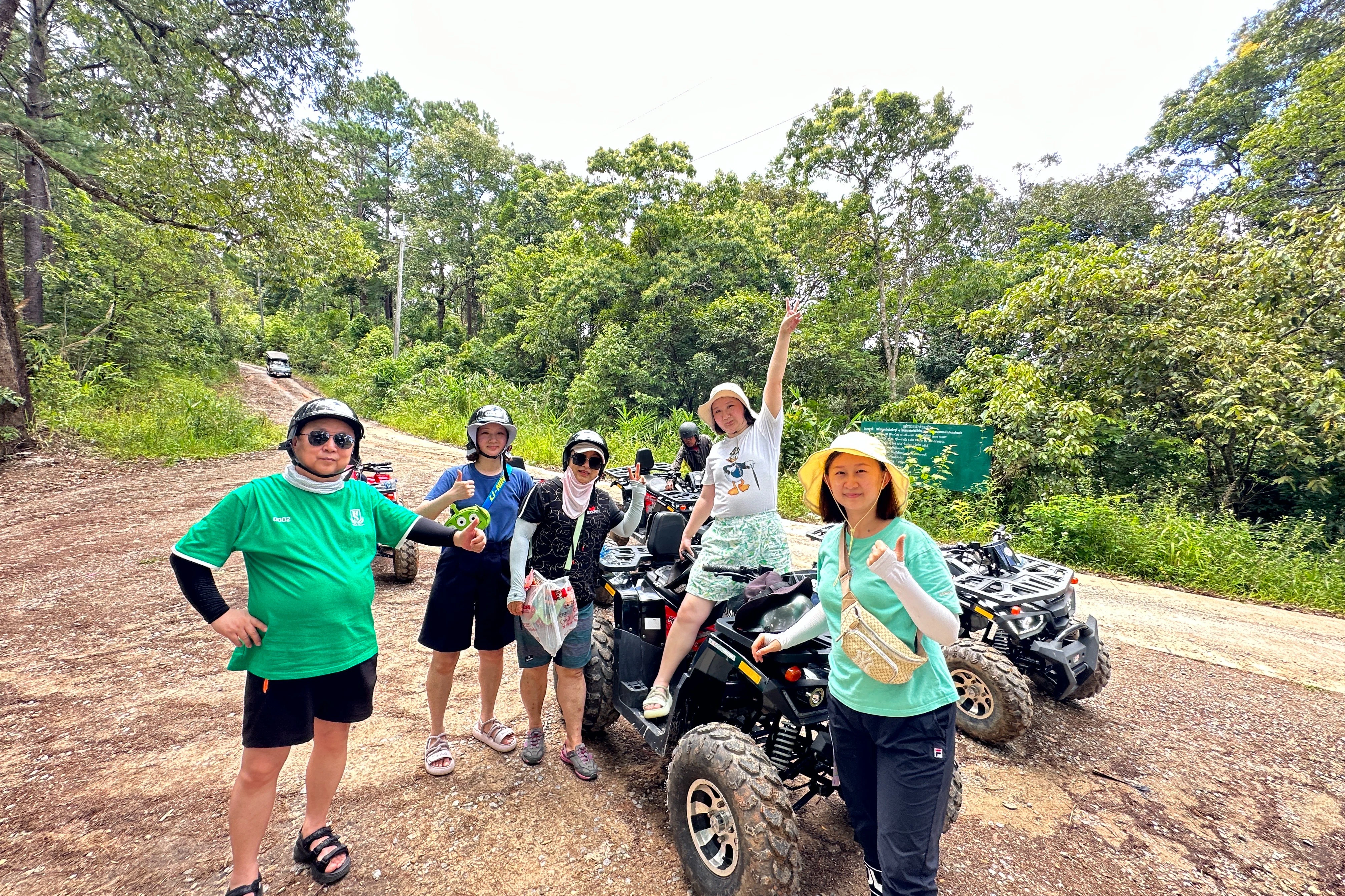 Doi Inthanon National Park: Guided Day Tour from Chiang Mai + ATV Ride + Lunch