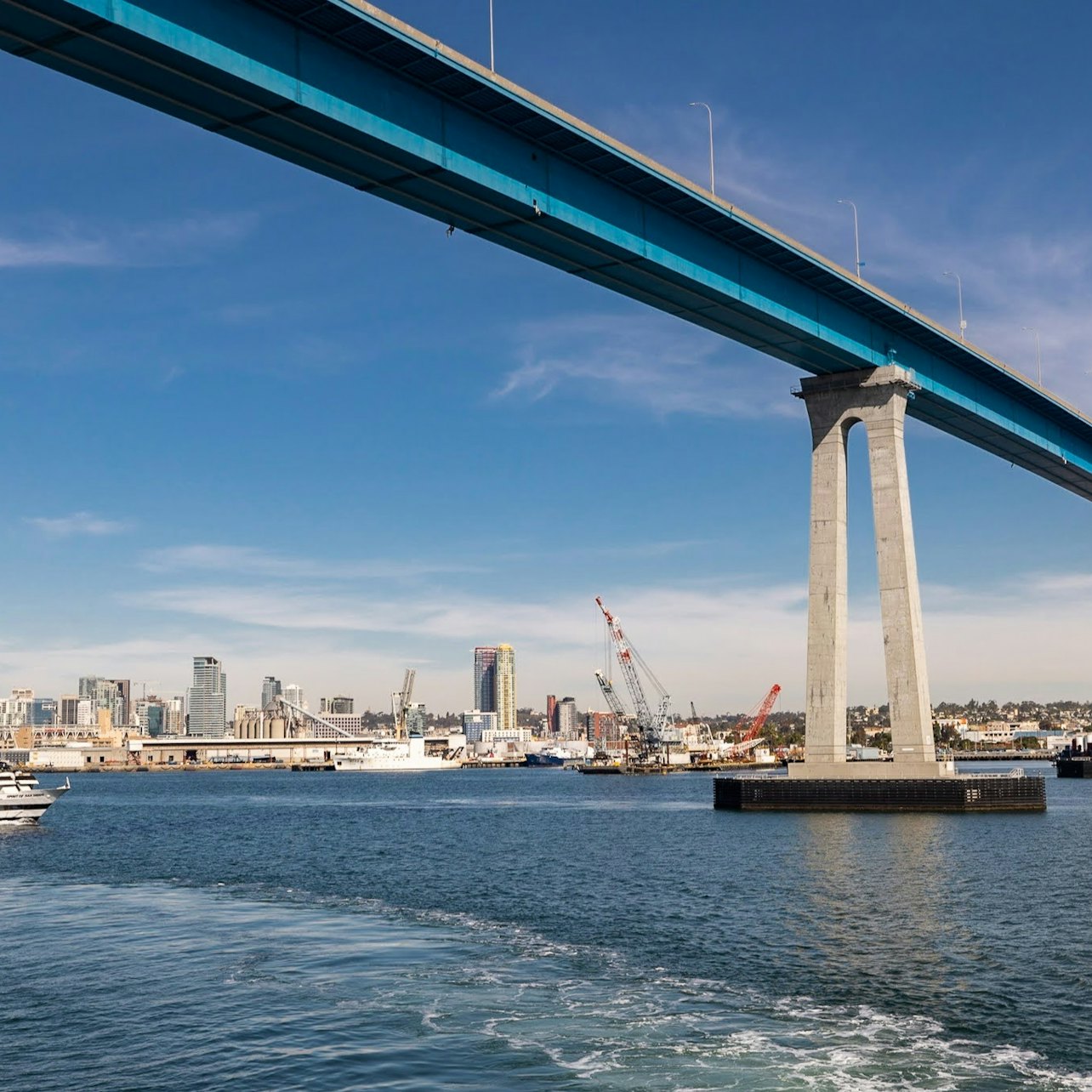 Puerto de San Diego: Crucero de 2 horas con guía en directo - Alojamientos en San Diego