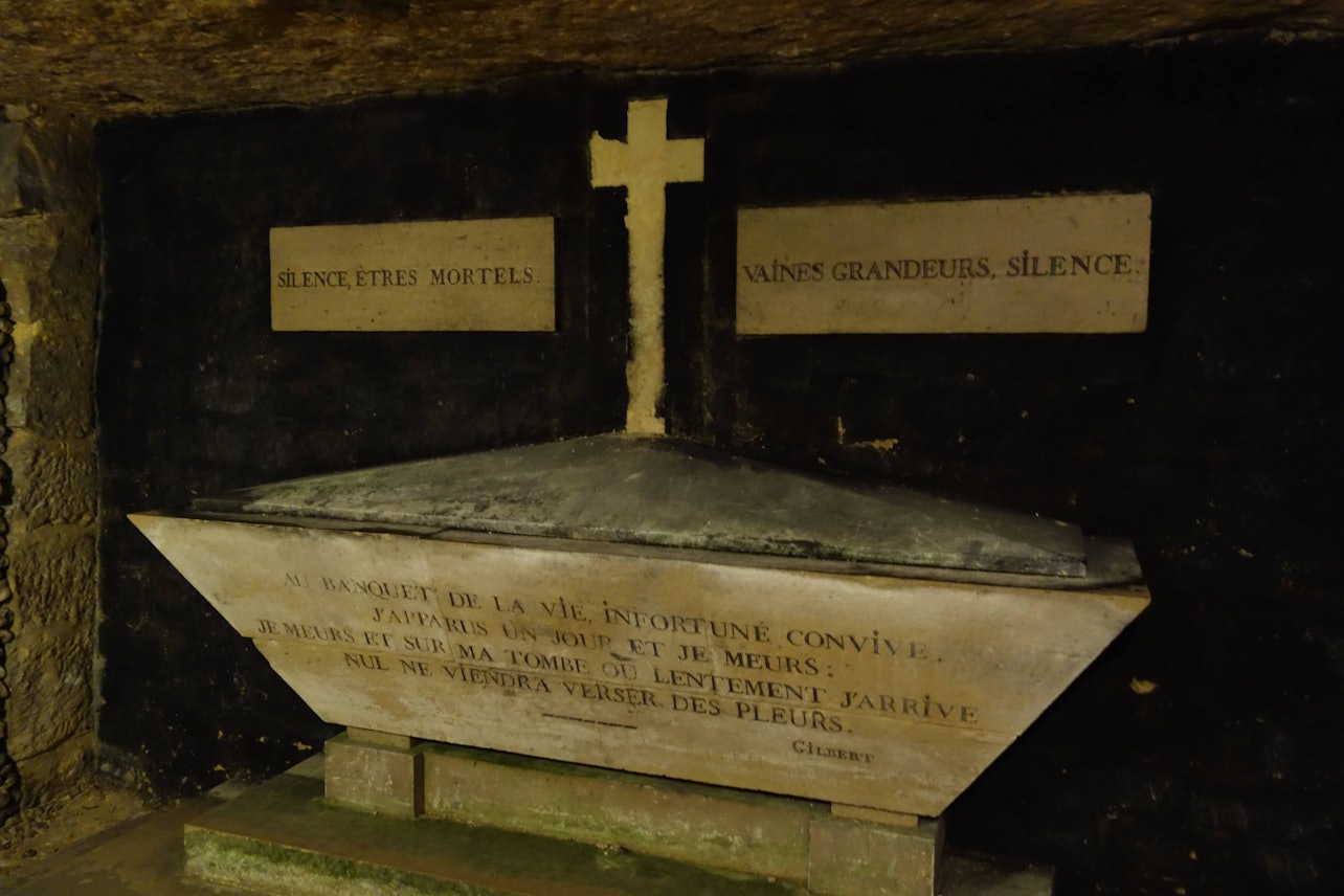 Catacombs of Paris: Guided Tour - Accommodations in Paris