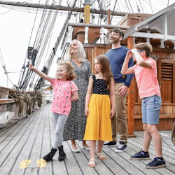Familjeturer på Jeanie Johnston Famine Shop