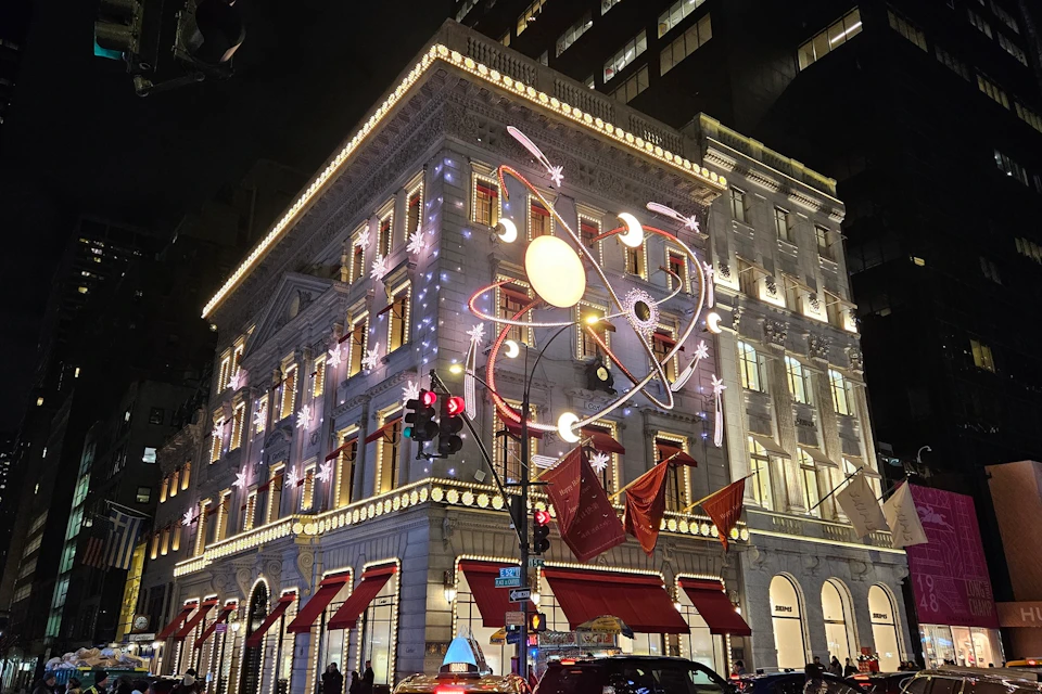 Holiday Lights on Cartier flagship store on 5th Ave
