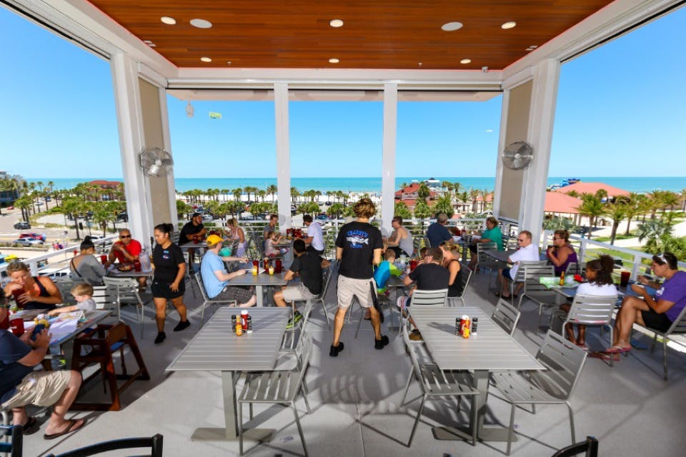 Clearwater: Passeio de barco com encontro de golfinhos + almoço - Acomodações em Orlando