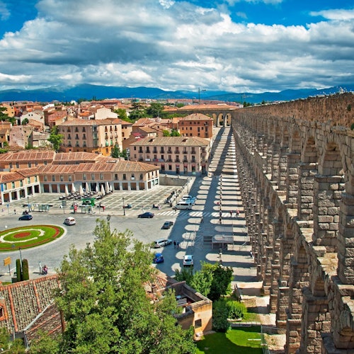 Avila and Segovia: Day Trip from Madrid