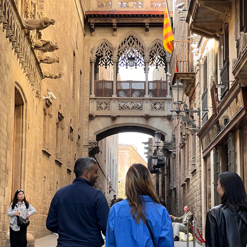 Barcelona: Passeio pelo Bairro Gótico com Show de Flamenco + Jantar de Tapas - Photo 3