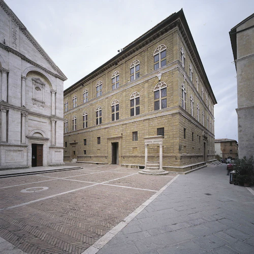 Abadia de Sant'Antimo: Pular a Linha - Photo 5