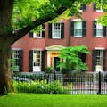 Wandel door het centrum van Beacon Hill, gevuld met 19e-eeuwse huizen van de elite "Boston Brahmins".