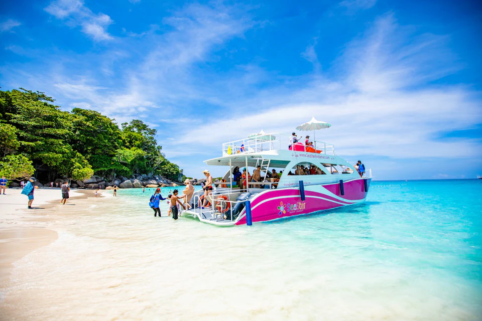 Visit Similan Island (Koh 8) with its stunning, idyllic beaches.