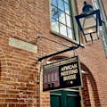 African Meeting House (1806), centro del movimiento abolicionista de Boston y el edificio religioso negro más antiguo de América.
