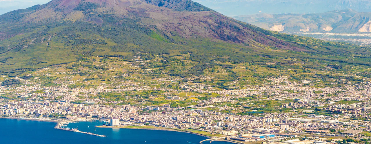Vesuvio: Ingresso salta-coda + Trasporto andata e ritorno da Pompei