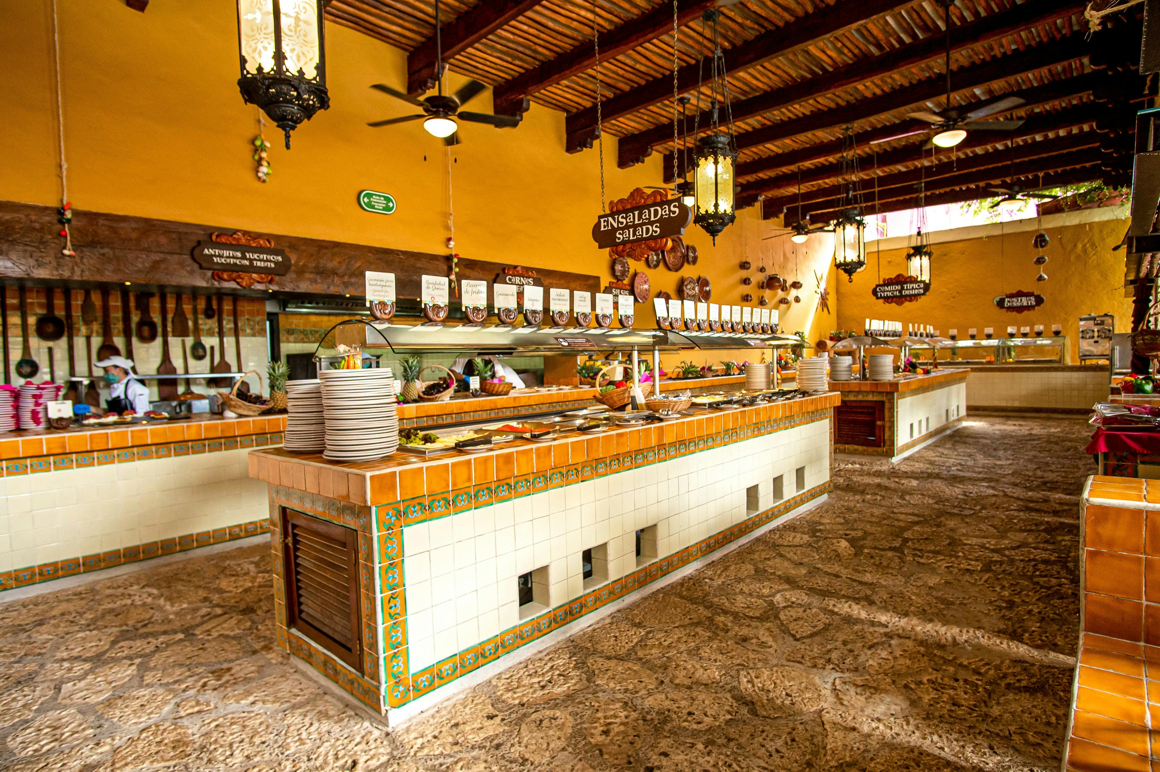 Chichén Itzá & Xcaret Park: 2-Day Combo, Guided Tour, Hotel Transfer + Lunch - Photo 6