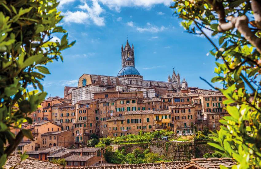 Siena: Riddle Hunt Guided Walking Tour