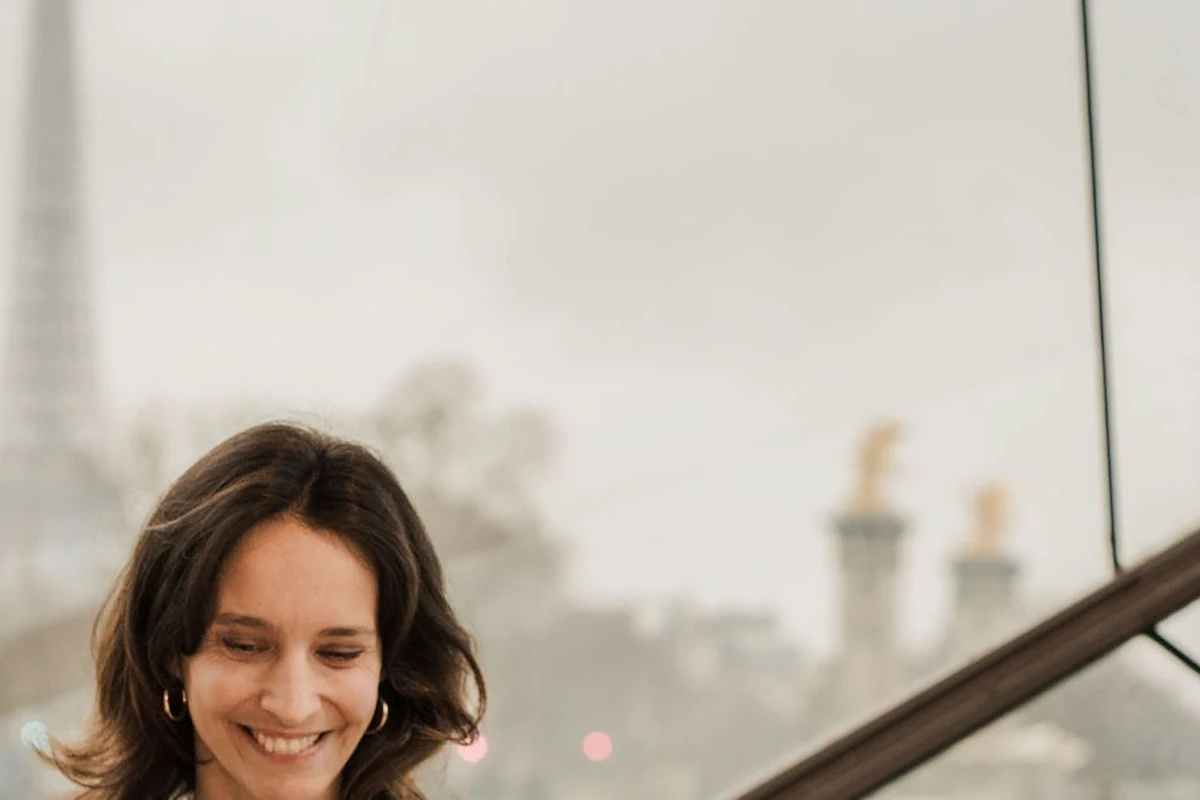 Seine River: Dinner Cruise with Live Music by Bateaux Mouches — 1