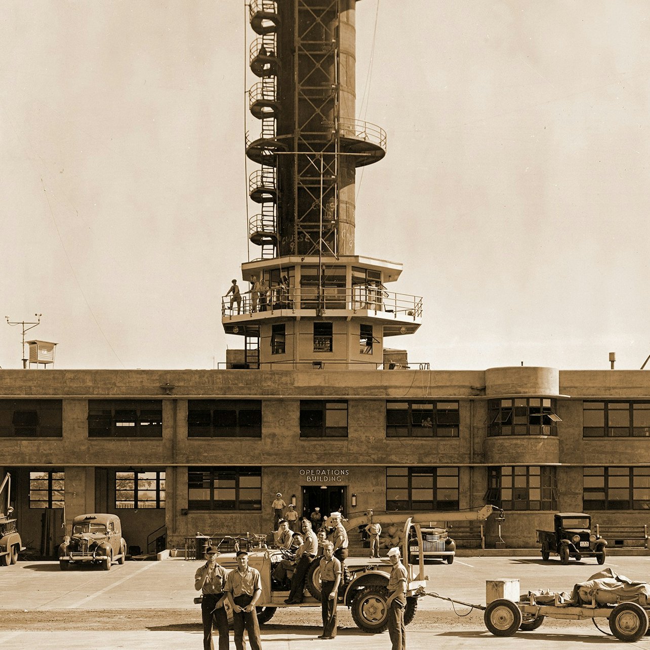 Museo de la Aviación de Pearl Harbor + Tour de la Torre - Alojamientos en Honolulu