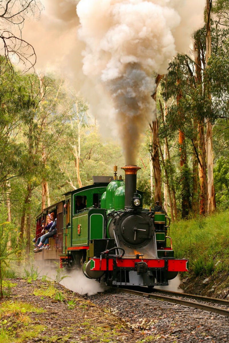 lego puffing billy