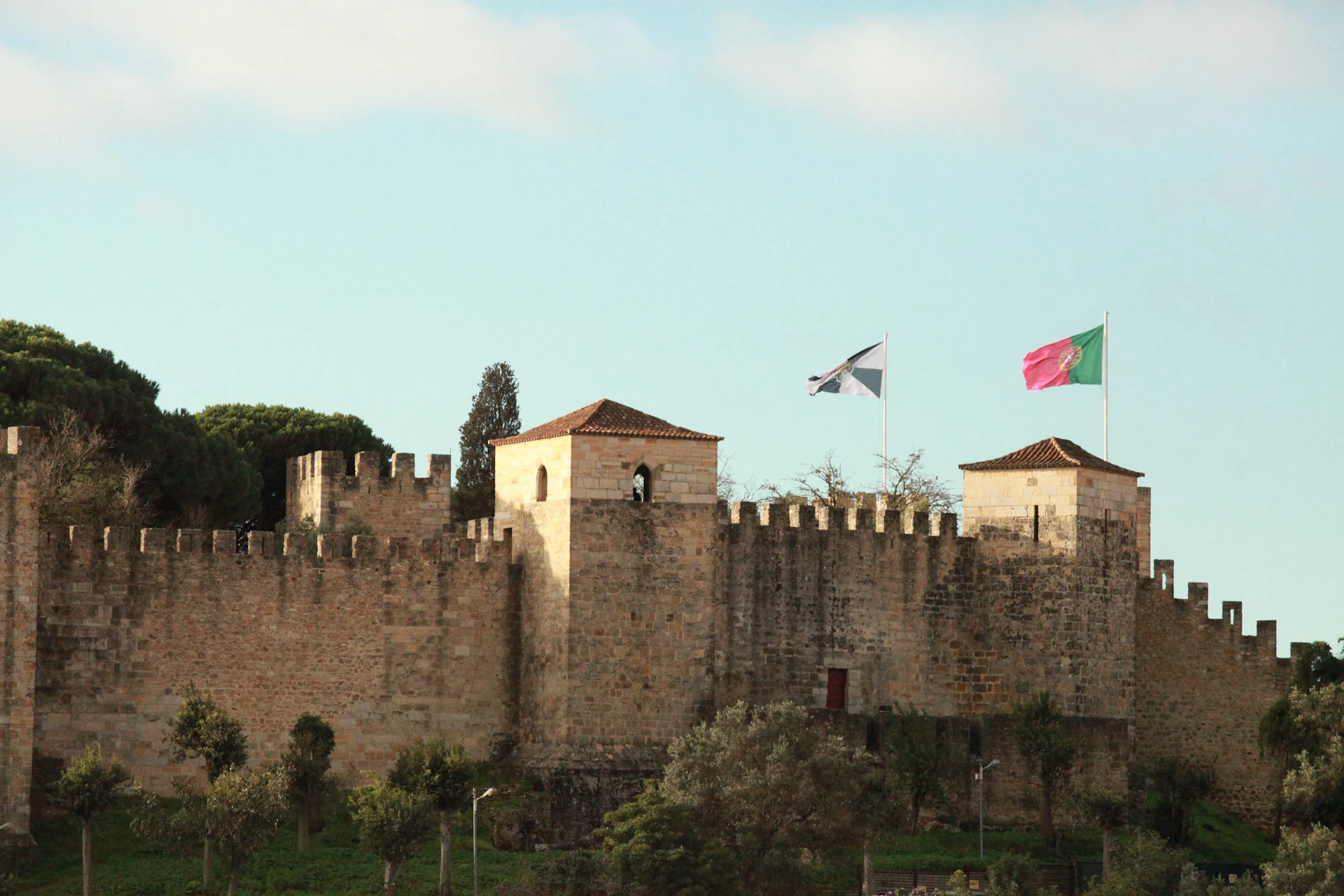 São Jorge Castle view from the distance