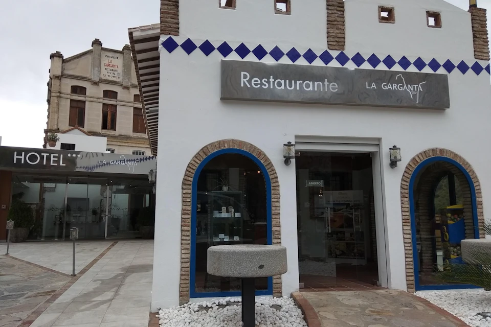 Meeting point for the Tour from El Chorro. Hotel La Garganta.