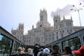 Widok z najwyższego pokładu Cybele Palace Madryt na pokładzie Big Bus Tour