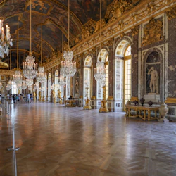 Eiffel Tower & Versailles Palace: Day Tour from Paris + Roundtrip Train Tickets 2