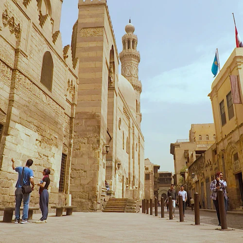 Giza Pyramids, Sphinx & Egyptian Museum: Guided Tour from Hurghada - Photo 4