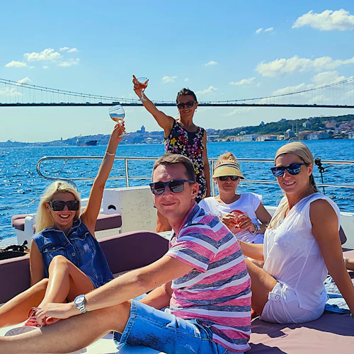 Istanbul: Bosphorus & Black Sea Sightseeing Cruise with Lunch - Photo 4