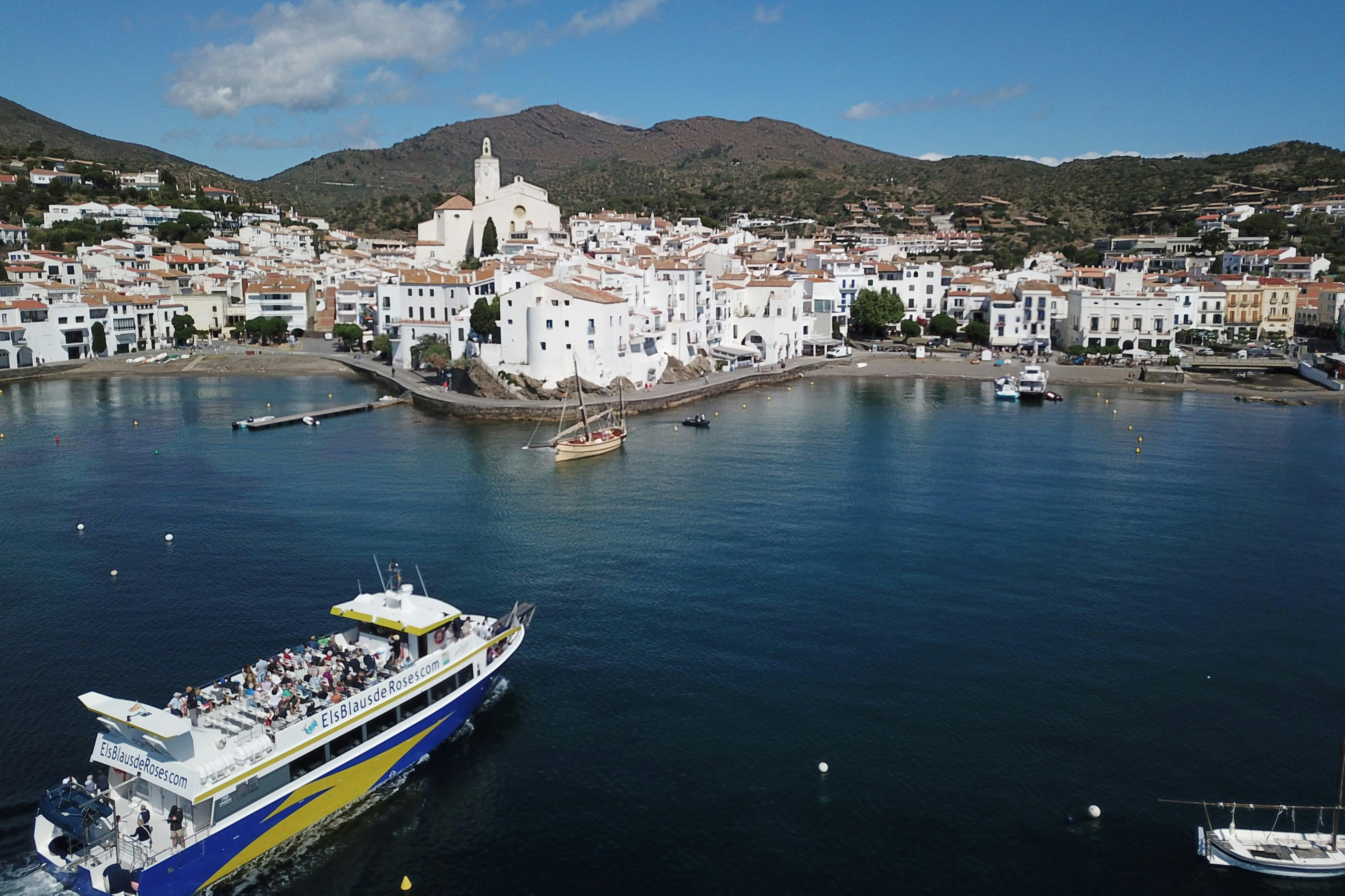 Cadaqués: Boat Tour from Roses + Audio Guide