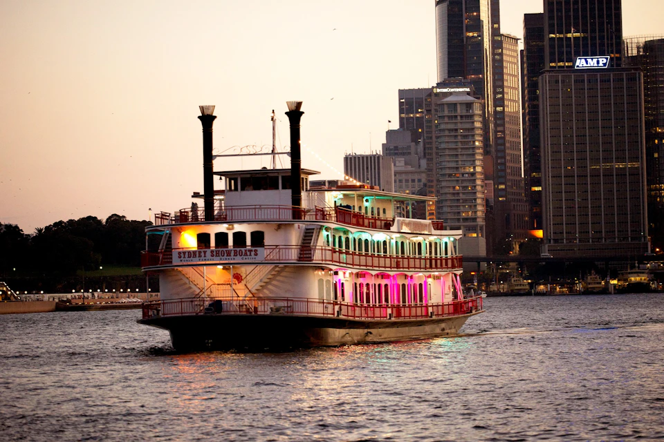 Sydney Showboat Dinner Cruise