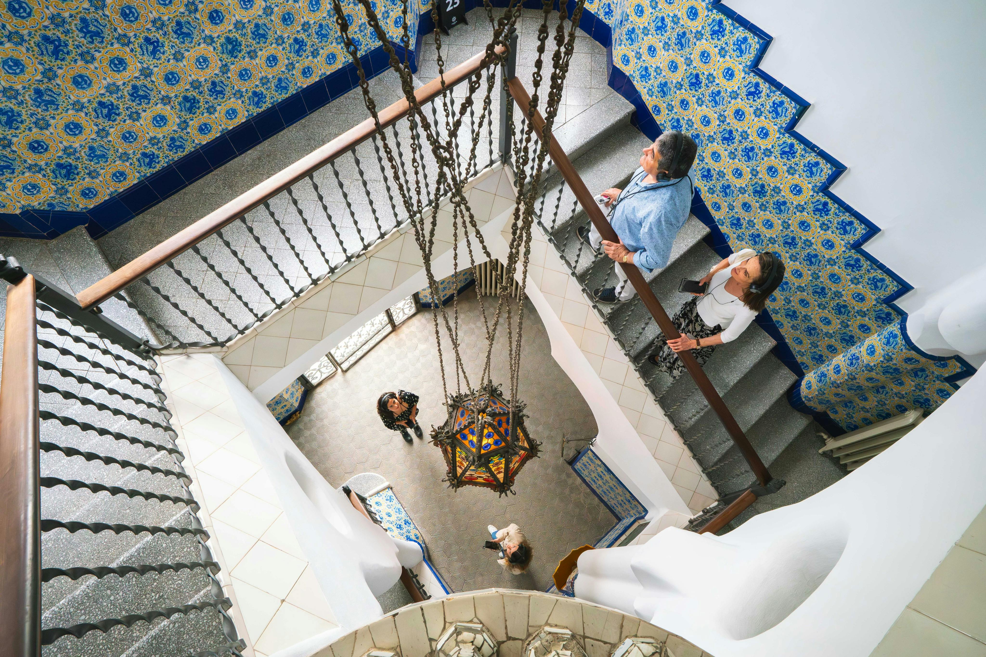 タワーのロビー