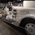 1935年美国拉法斯400型消防车，来自内布拉斯加州诺福克市。由伯纳德-罗威先生捐赠。由唐-黑尔修复。