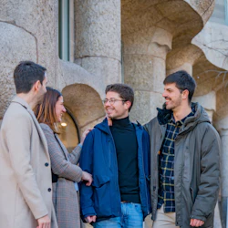 Barcelona: Professional Photoshoot at Casa Batlló & Casa Milà 4