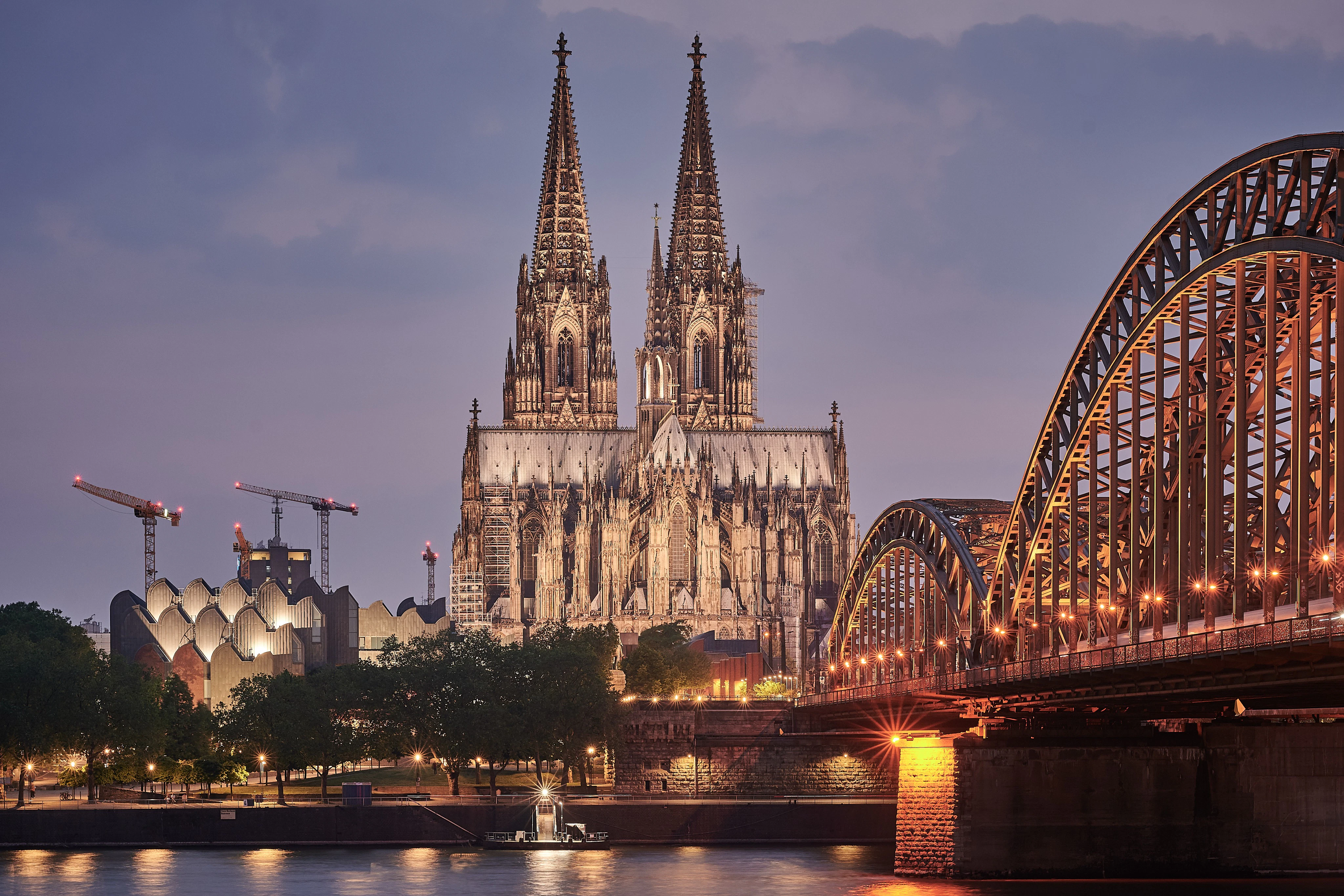 Cologne in Brief - Discover the Highlights with a Local