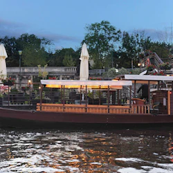 Krakow: Night Vistula River Cruise with Live Guide 4