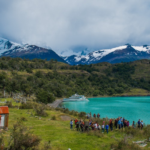 Gourmet Glacier Cruise and Footbridges of Perito Moreno