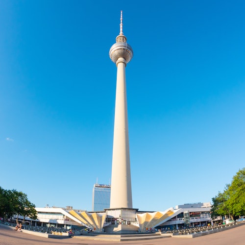 Berlin TV Tower: Fast View + Restaurant Reservation