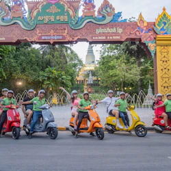 Phnom Penh: Vespa Tour 4