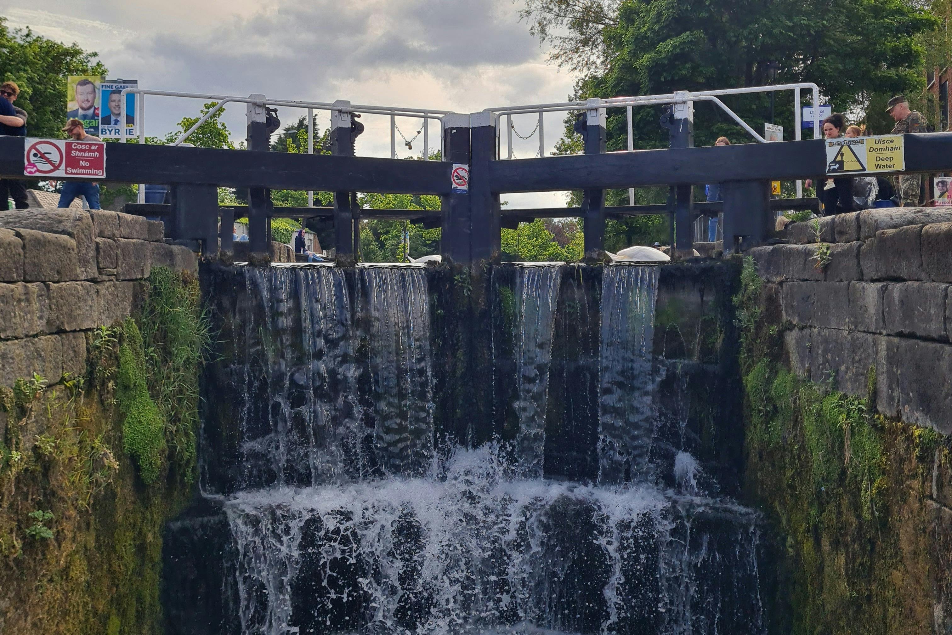 Dublin: 2-Hour Canal Cruise with 3-Course Dinner - Photo 6