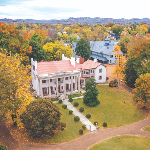The Belle Meade Mansion Tour + Wine Tasting
