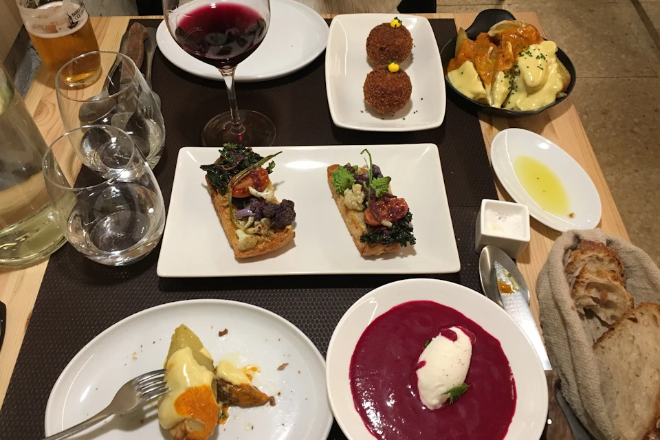 Food needs time, let's enjoy it