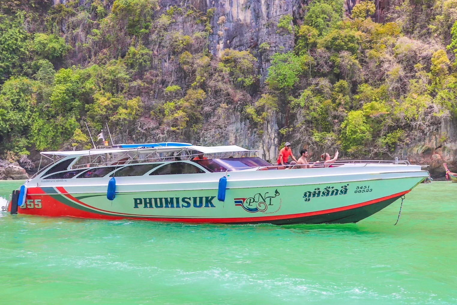 Phi Phi Islands, Maya Bay & Khai Island: Guided Speedboat Tour from Phuket