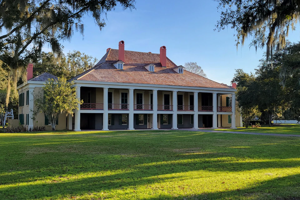 Grounds at the Plantation