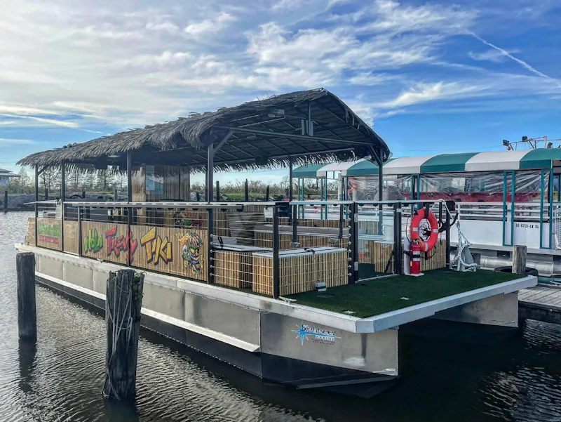 Freaky Tiki Boat & Swamp Experience | Rezervuj si vstupenky online