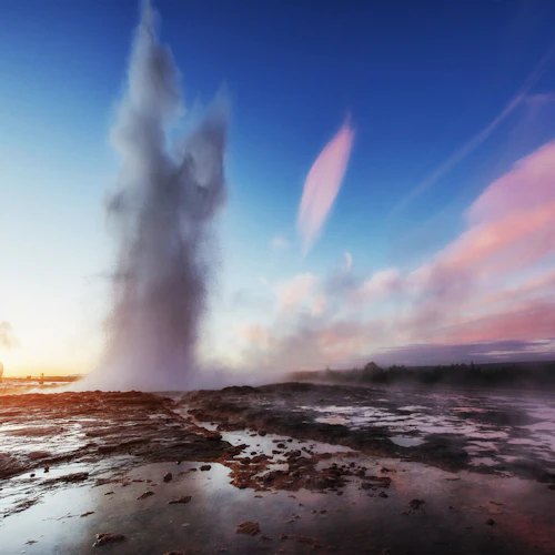 Blue Lagoon: Entry + Day Tour from Reykjavik - Photo 2