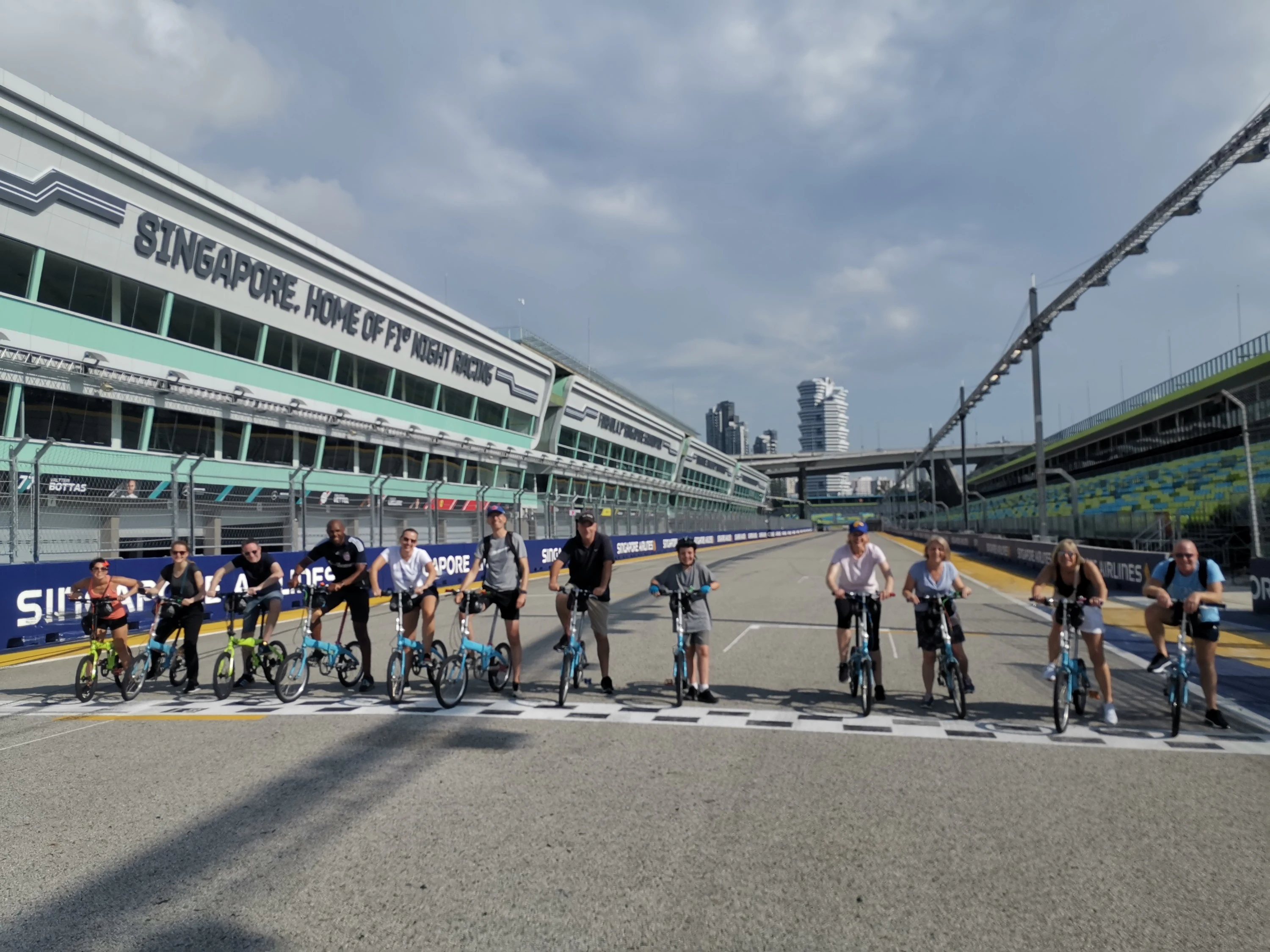 Singapore: Historical Lion City Bike Tour
