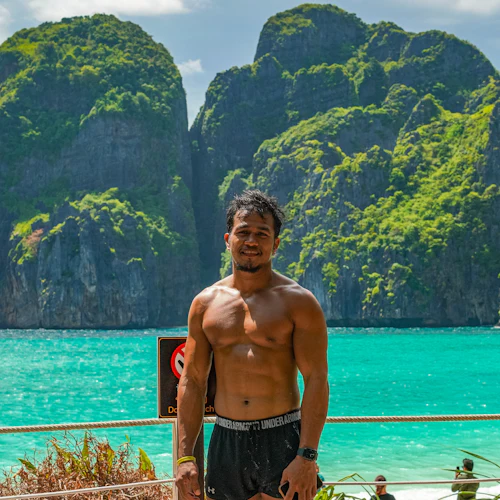 Maya Bay and Khai Island: Boat Tour from Phuket + Lunch - Photo 3
