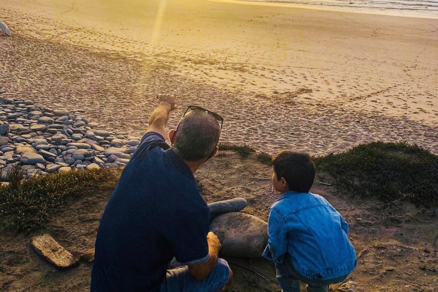 모든 사람이 배운다