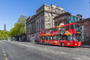 Hop-on-Hop-off-bus in Edinburgh